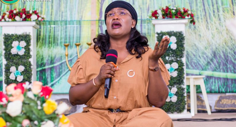 Pasteur Hermione GUIDIBI